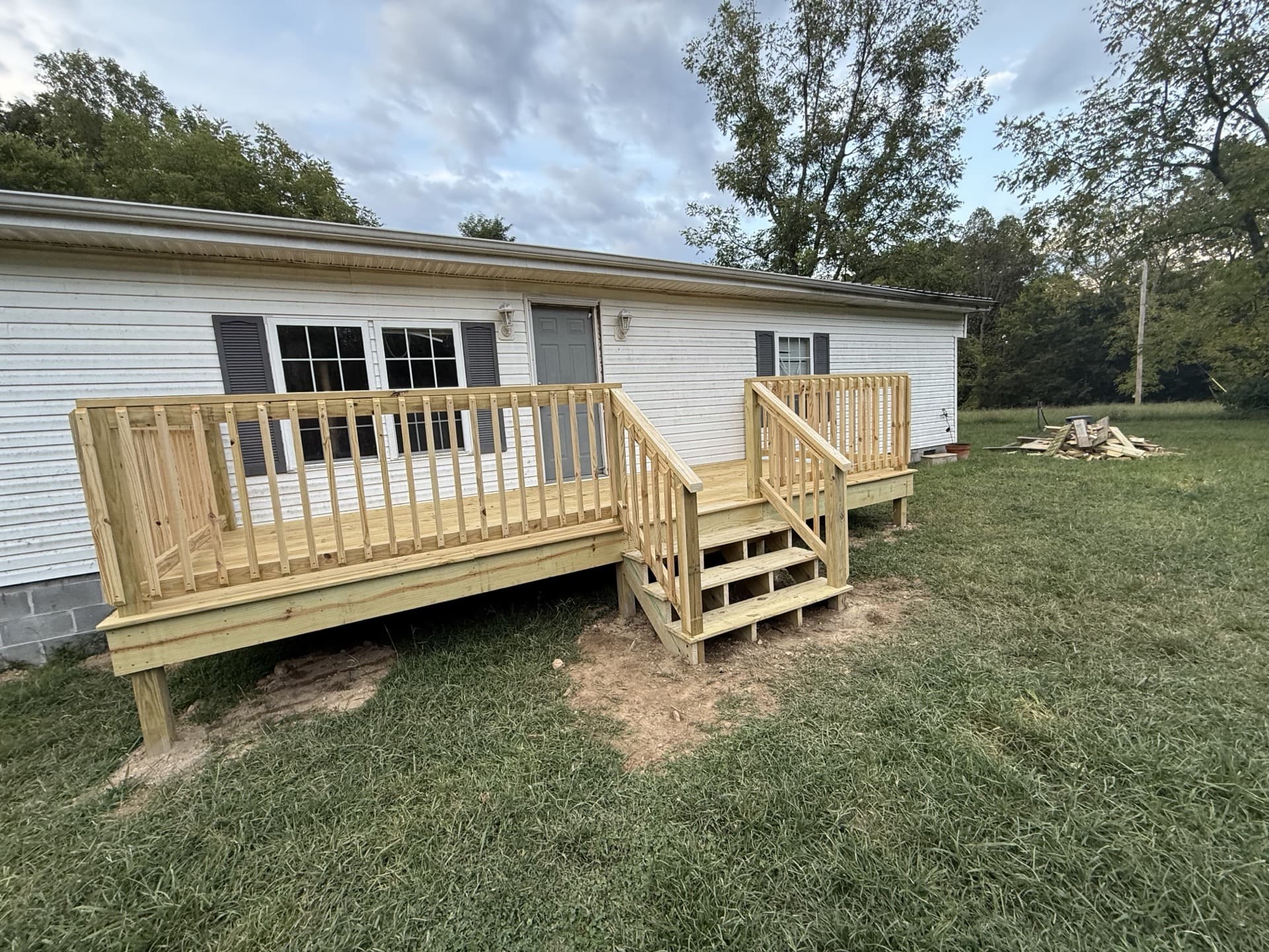 Creason Deck — photo 1